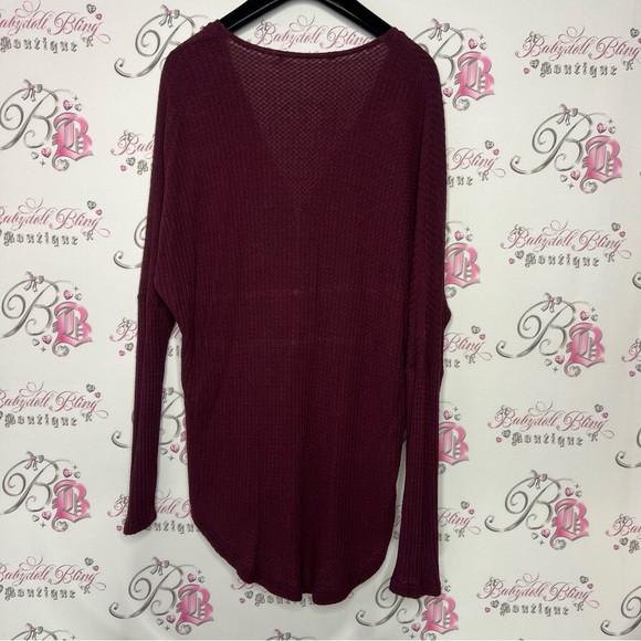 Zip down long sleeve burgundy wine 🍷 red purple with gold zipper hardware - Picture 3 of 3